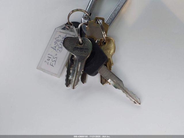 Ford F-550 Xl Image 13