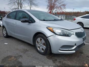  Salvage Kia Forte