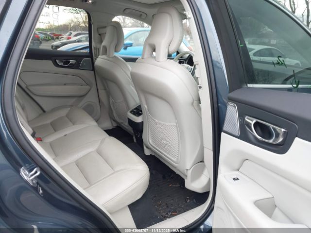 Volvo XC60 T6 Inscription Image 6