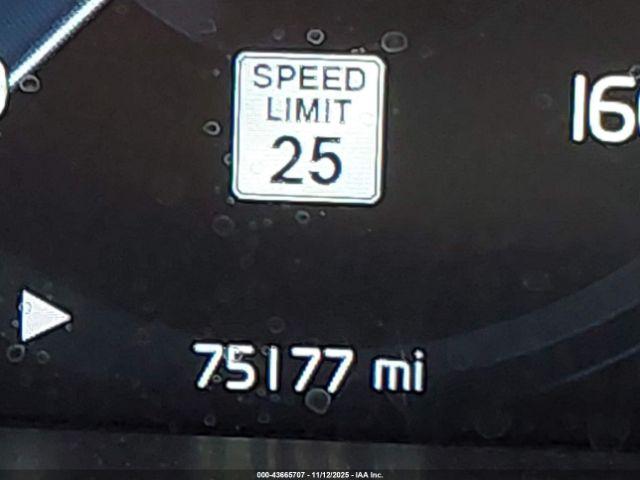 Volvo XC60 T6 Inscription Image 11