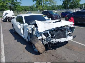  Salvage Dodge Challenger