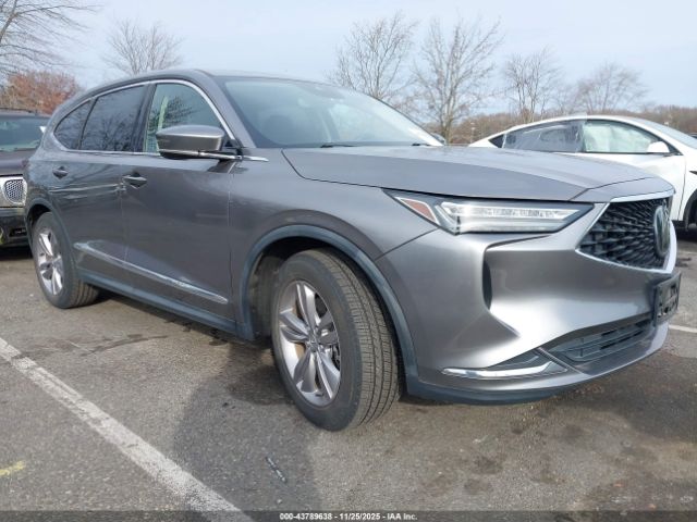 Acura MDX Standard Image 1