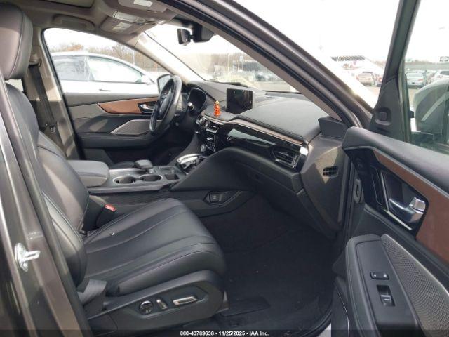 Acura MDX Standard Image 11