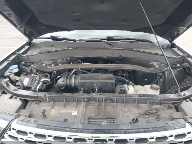 Ford Explorer Limited Image 15