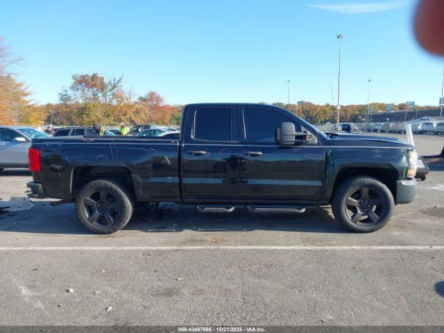Chevrolet Silverado 1500 Wt Image 8