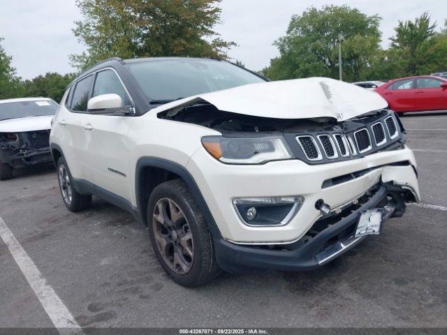  Salvage Jeep Compass
