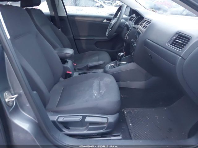 Volkswagen Jetta 1.4t S Image 9