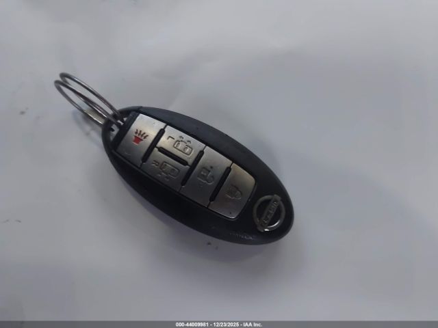 Nissan Quest Image 6