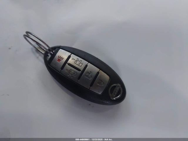 Nissan Quest Image 6