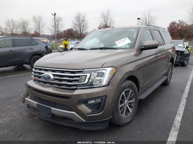 Ford Expedition Xlt Image 2