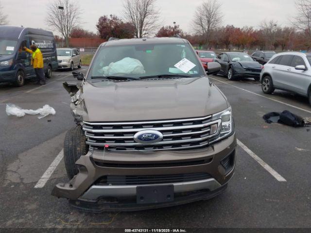 Ford Expedition Xlt Image 14