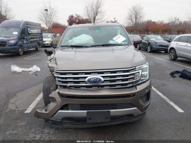 Ford Expedition Xlt Image 12