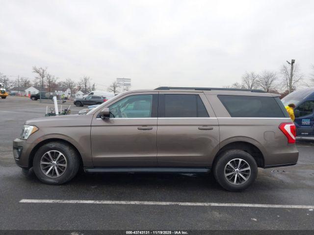 Ford Expedition Xlt Image 13