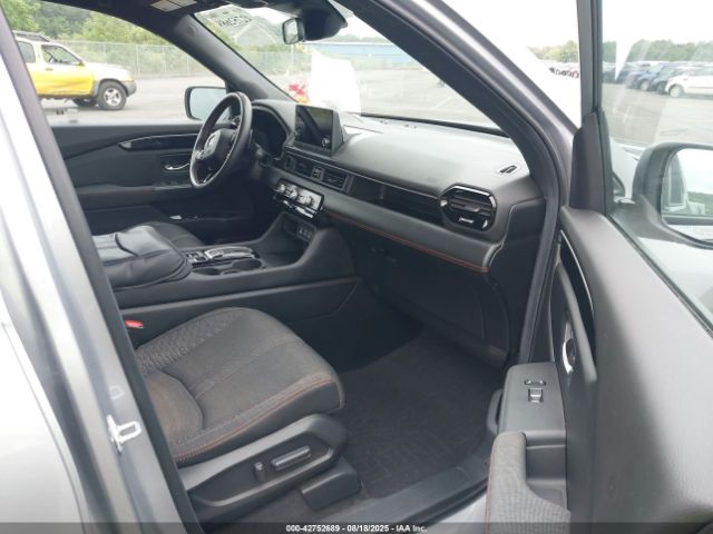 Honda Pilot Sport Image 4