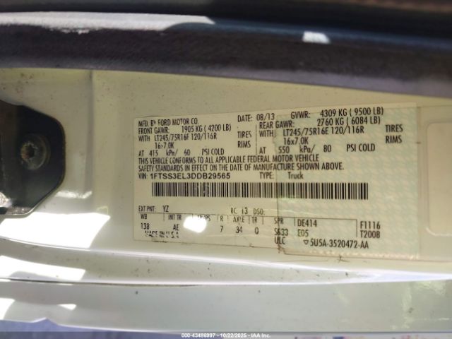 Ford E-350 Commercial Image 15