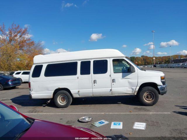 Ford E-350 Commercial Image 2