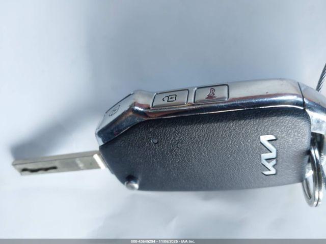 Kia Sportage Lx Image 8