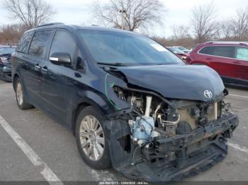  Salvage Toyota Sienna