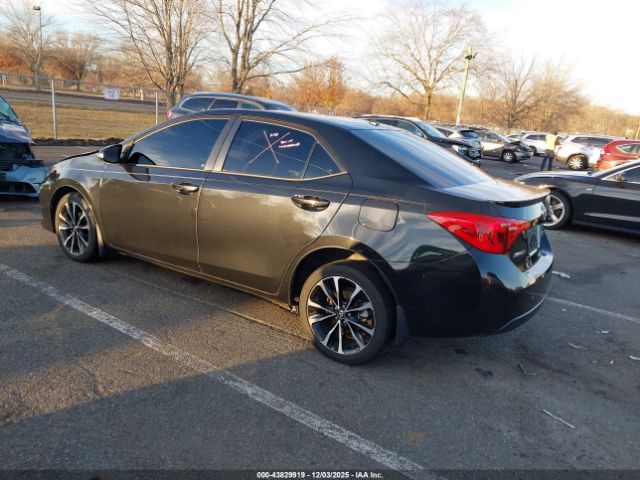 Toyota Corolla Xse Image 2