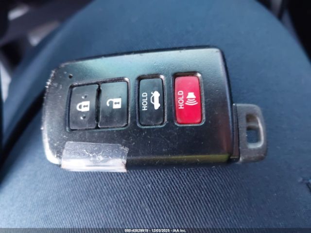 Toyota Corolla Xse Image 14