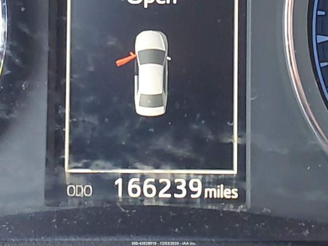 Toyota Corolla Xse Image 13