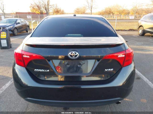 Toyota Corolla Xse Image 12