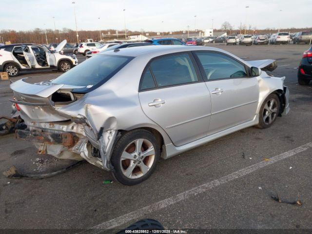 Toyota Corolla S Image 4