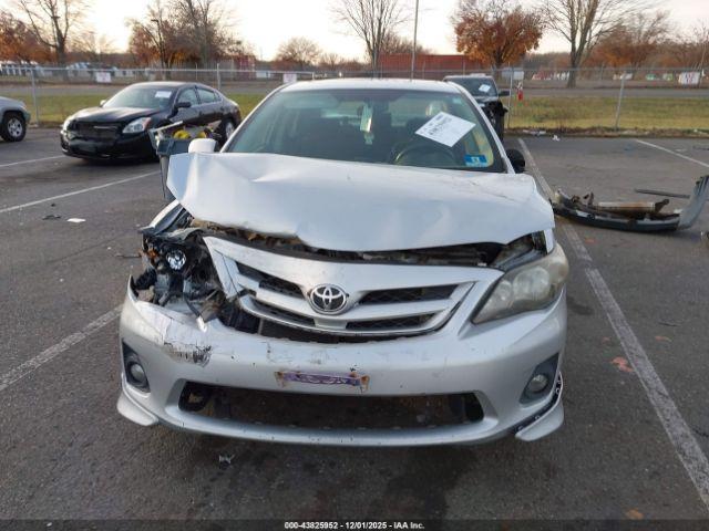 Toyota Corolla S Image 5