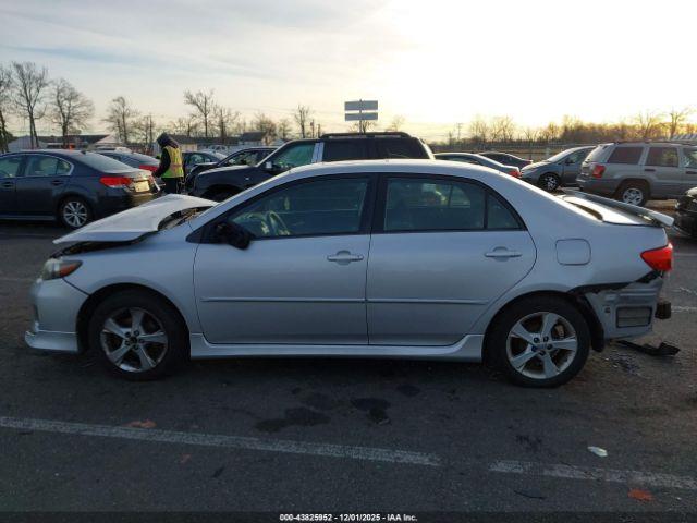 Toyota Corolla S Image 10