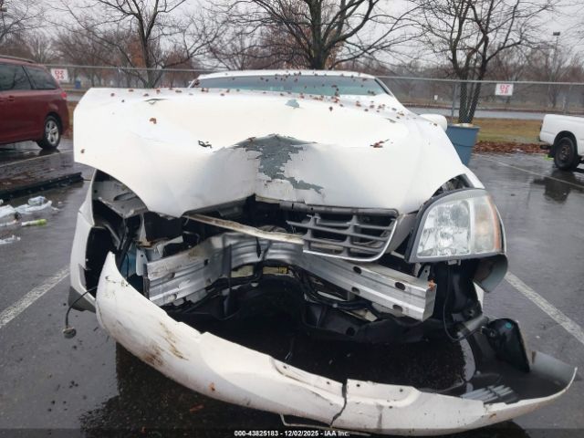 Cadillac DeVille Dhs Image 15