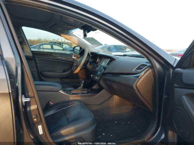 Kia Cadenza Premium Image 12