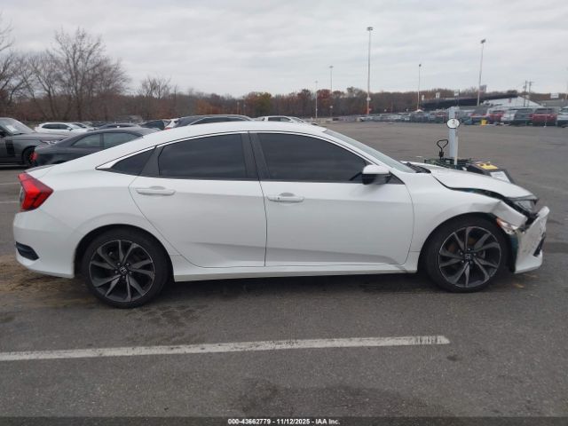 Honda Civic Sport Image 12