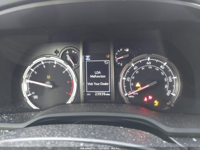 Toyota 4Runner Trd Off Road Premium Image 12