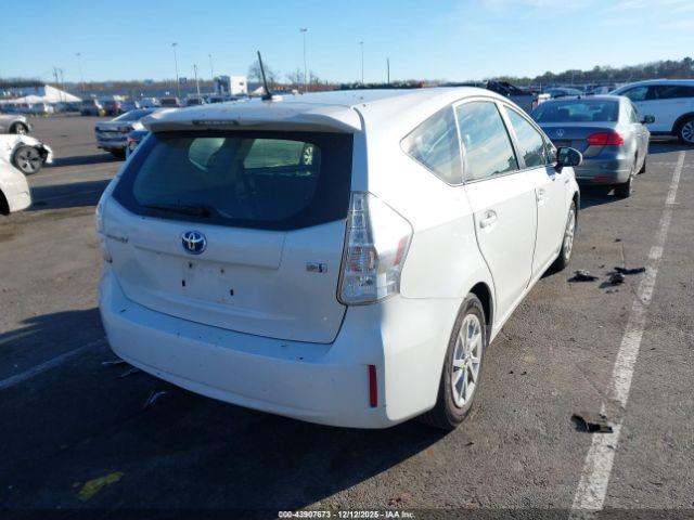 Toyota Prius v Three Image 3