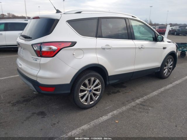 Ford Escape Titanium Image 9