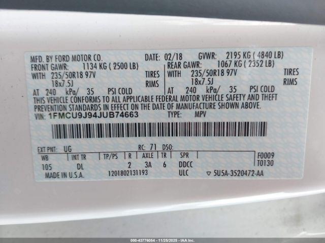 Ford Escape Titanium Image 17