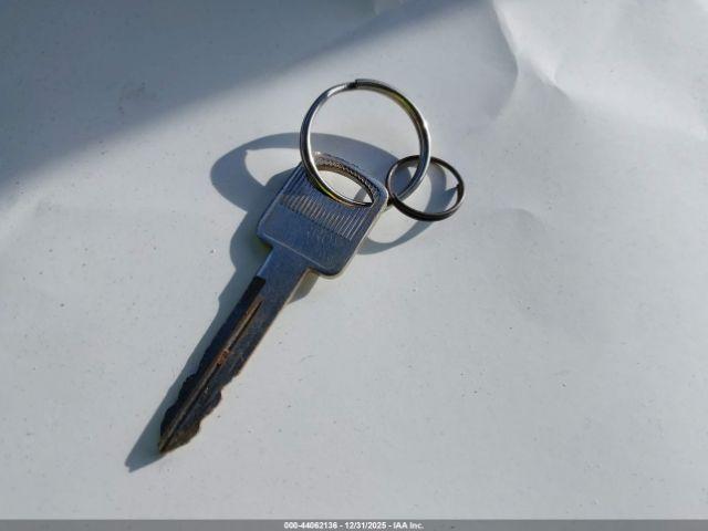 Ford E-350 Xlt Image 7