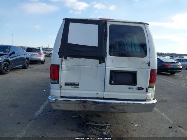 Ford E-350 Xlt Image 11