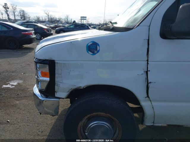 Ford E-350 Xlt Image 16