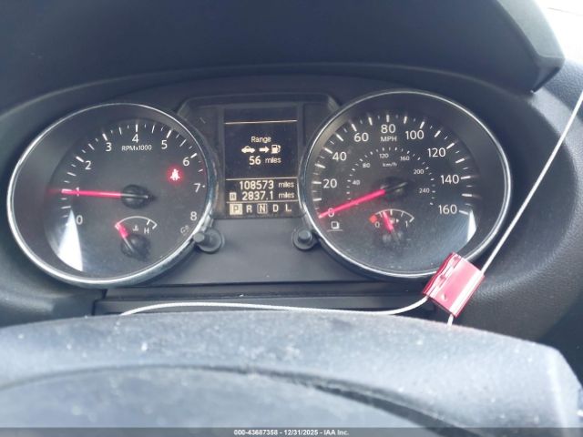 Nissan Rogue S Image 7