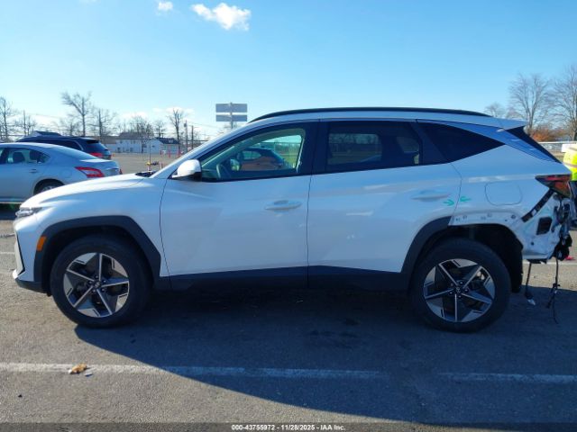 Hyundai TUCSON Sel Image 11