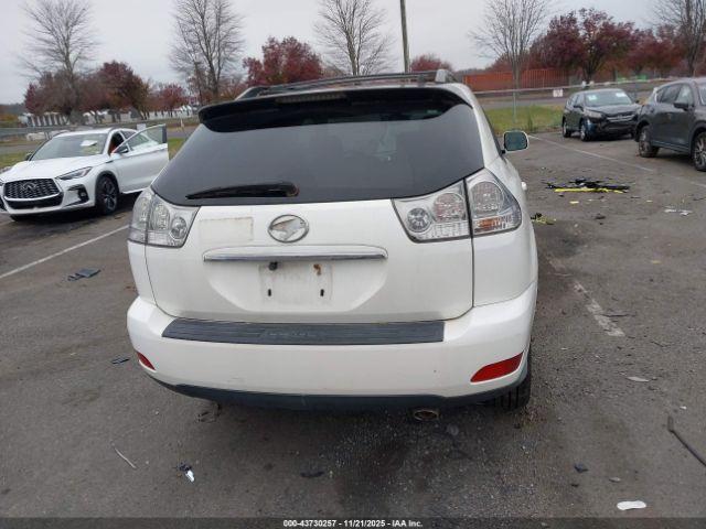 Lexus RX Image 15