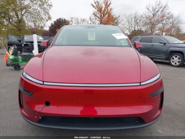 Tesla Model Y Image 14