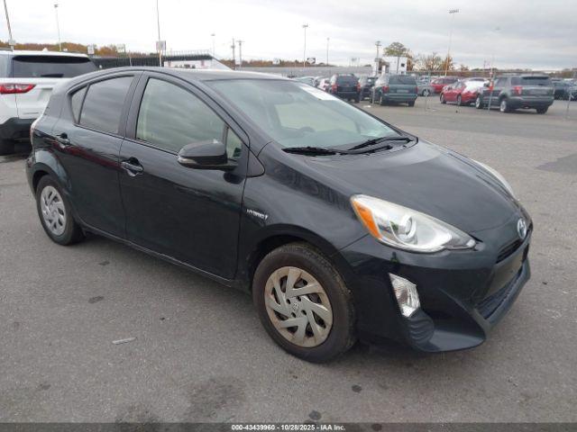  Salvage Toyota Prius c