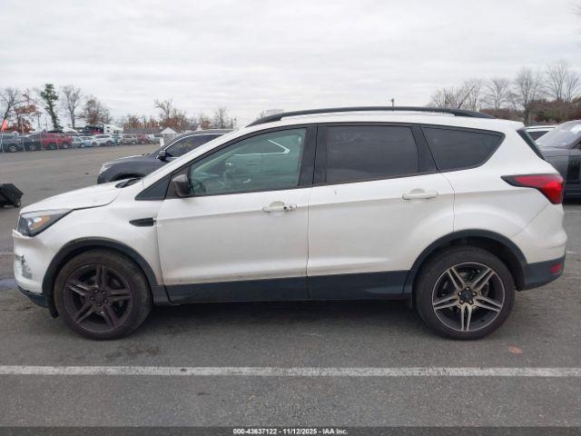 Ford Escape Sel Image 10