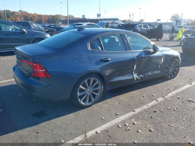 Volvo S60 T5 Momentum Image 4