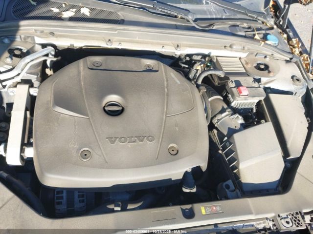 Volvo S60 T5 Momentum Image 14