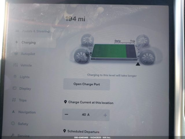 Tesla Model S Image 16