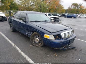  Salvage Ford Crown Victoria