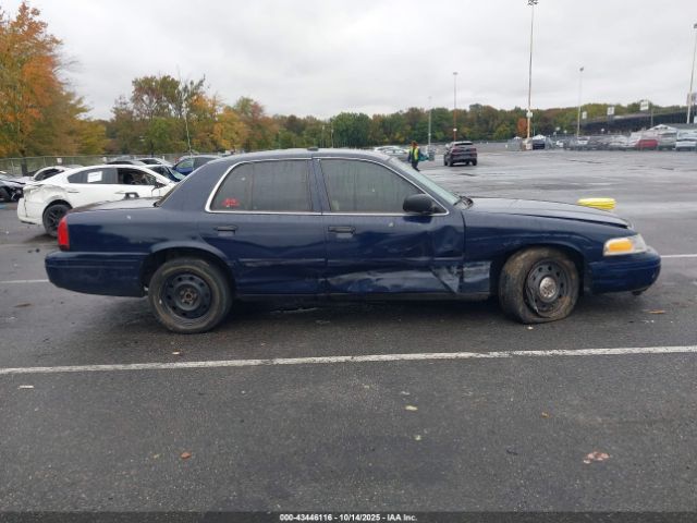 Ford Crown Victoria Image 2